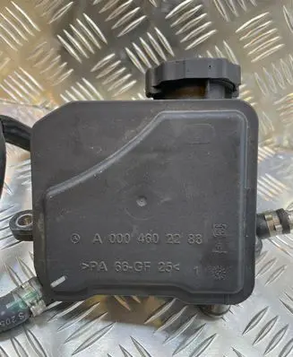 Mercedes-Benz E W212 Power steering fluid tank/reservoir A0004602283