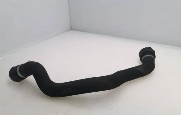 Audi A5 Sportback 8TA Engine coolant pipe/hose 8K0121101M
