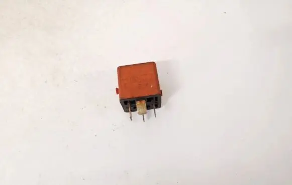 BMW 3 E30 Other relay 0332014456