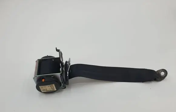 Mazda 3 I Rear seatbelt 6070216 606406300 BR5S