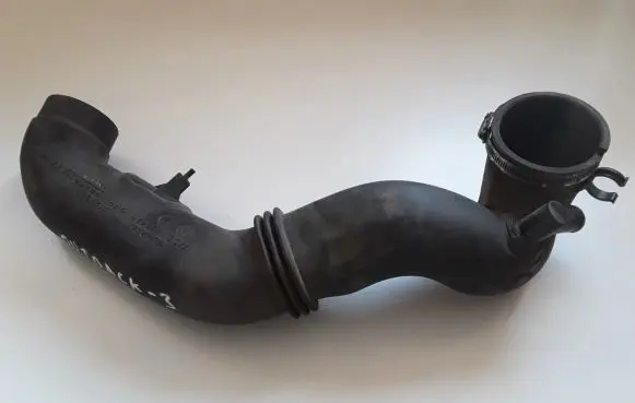 Subaru Outback Air intake duct part A12AG05