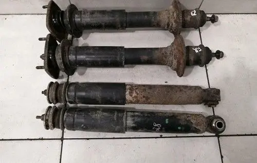 Mercedes-Benz ML W163 Front shock absorber/damper A1633202113