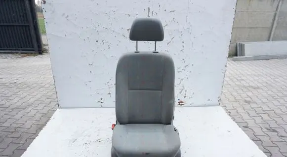 Volkswagen Crafter Front driver seat FOTELSTELARZKANAPA