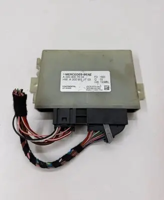 Mercedes-Benz E W213 Reducing agents exhaust control unit A0009007604