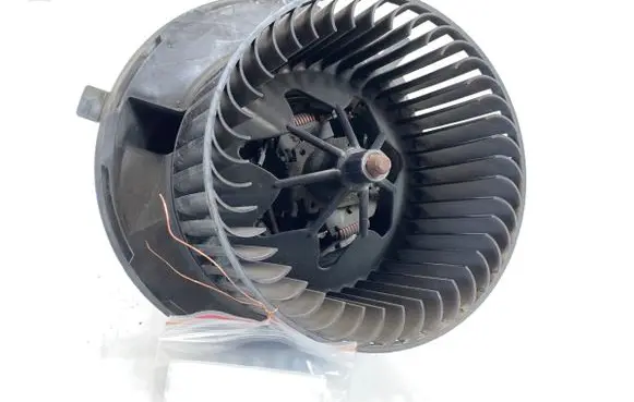 Volkswagen Touran I Heater fan/blower 