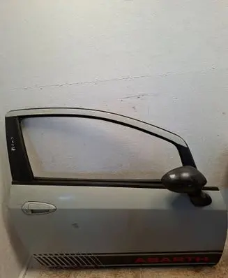 Fiat Punto Evo Front door