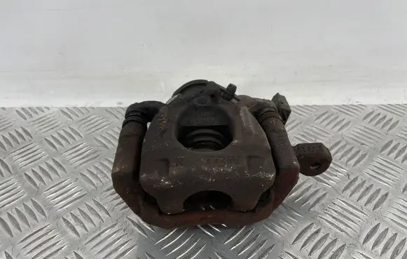 Nissan X-Trail T32 Rear brake caliper 440004CA0A