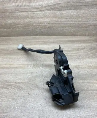 Mazda 626 Front door lock FRONTLEFTSIDE