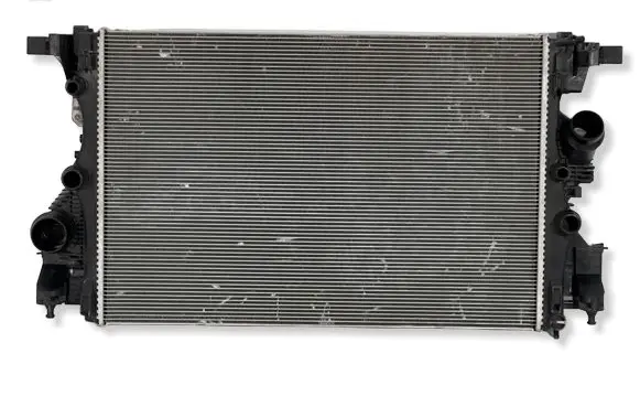 Mercedes-Benz GLB x247 Coolant radiator A2475000203
