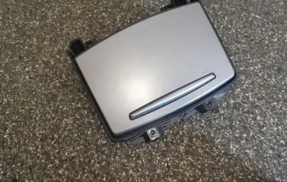 Cup holder front