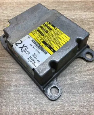 Toyota Avensis T250 Airbag control unit/module 8917005220 215955102