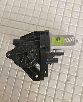 Jeep Grand Cherokee Rear door window regulator motor 931403102