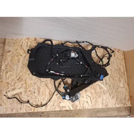 Tesla Model 3 Front door window regulator with motor 161644399A