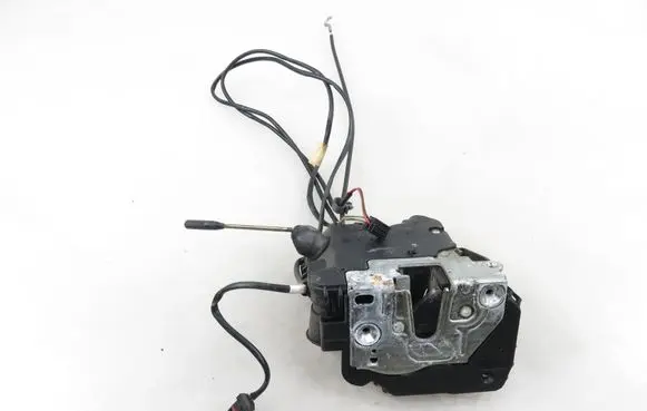 Mercedes-Benz C AMG W203 Front door lock 004133112637
