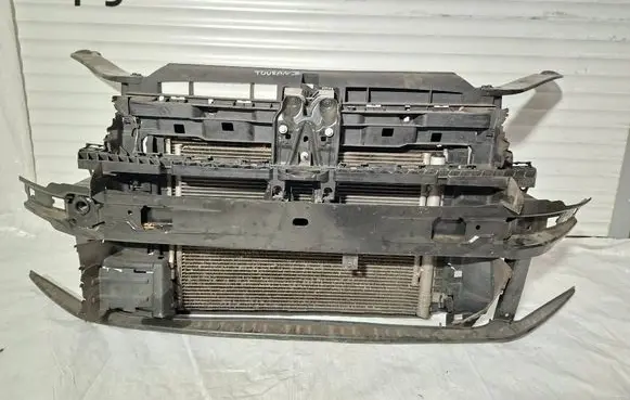 Volkswagen Touran III Front bumper cross member 5TA807611 5TA807328 5Q0121251GD