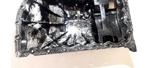 Oil sump