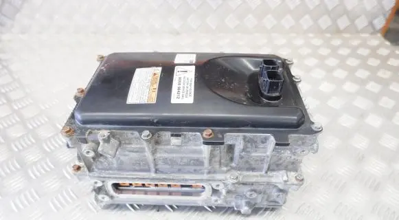 Toyota Prius (XW50) Voltage converter inverter G920047262