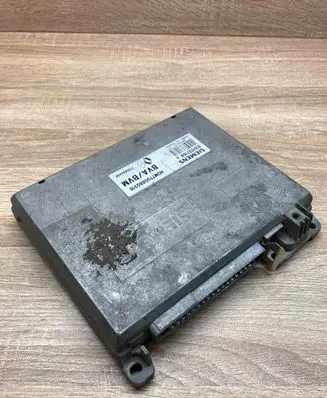 Renault Laguna I Engine control unit/module ECU HOM7700860316 7700864485