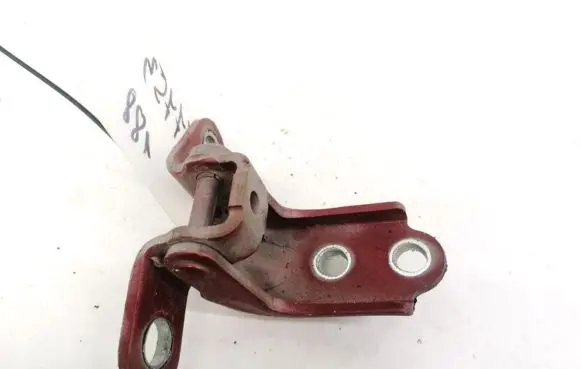 Hyundai Sonata Front door upper hinge