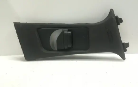 Mercedes-Benz C W204 (B) pillar trim (top) A2048601030