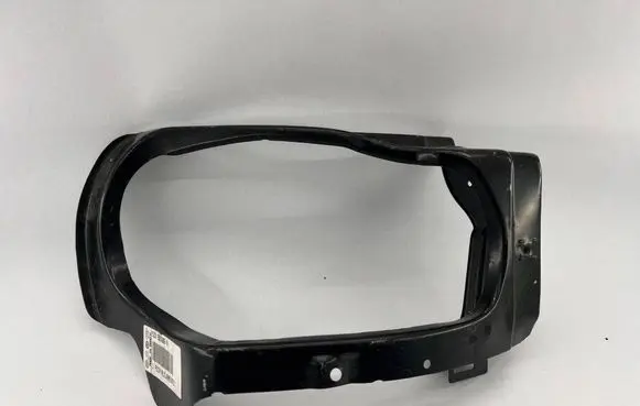 Volkswagen Fox Headlight/headlamp mounting bracket 5Z0805606A