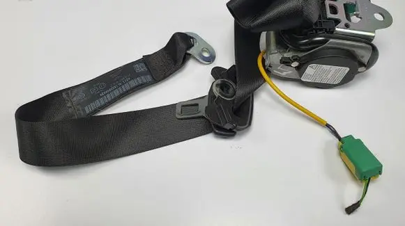 Porsche Cayenne (9PA) Rear seatbelt 7L0857805C