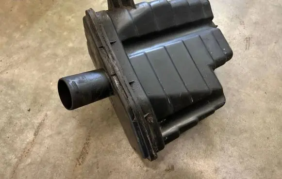 Nissan Primera Intake resonator 3981070938