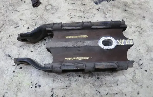 Volvo XC60 Engine mount vacuum valve 8G9N-6P082-BA