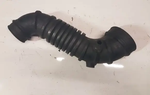 Mitsubishi Pajero Breather hose/pipe 