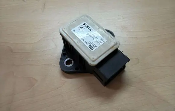 Mercedes-Benz E W212 ESP acceleration yaw rate sensor A0055422618