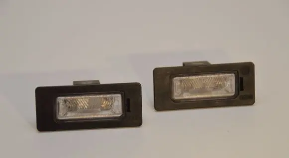 Audi A5 8T 8F Number plate light 8T0943021