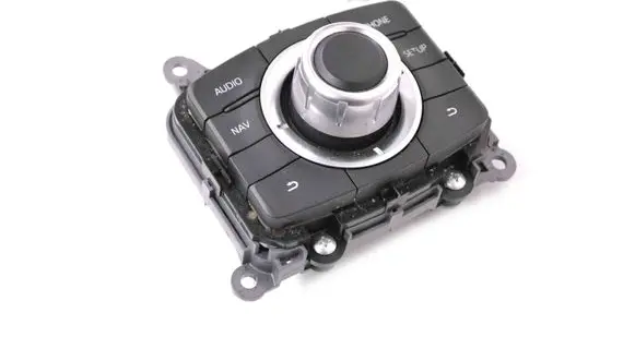 Head unit multimedia control