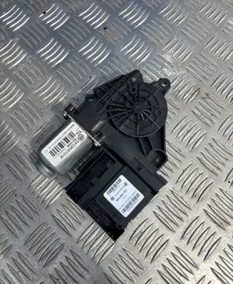 Volkswagen Golf VI Front door window regulator motor 5K0959793 05075712 71230031030181