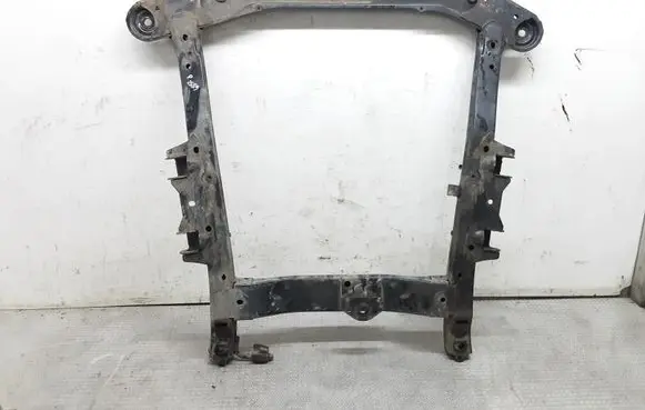 Renault Sandero I Front subframe