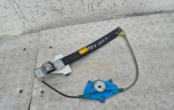 Seat Exeo (3R) Rear window lifting mechanism without motor 8E0839461C