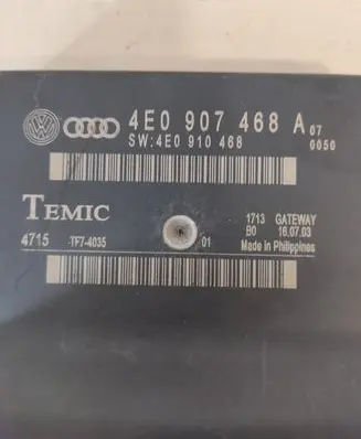 Audi A8 S8 D3 4E Gateway control module 4E0907468A