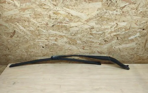 Mercedes-Benz ML W164 Front wiper blade arm 24028055