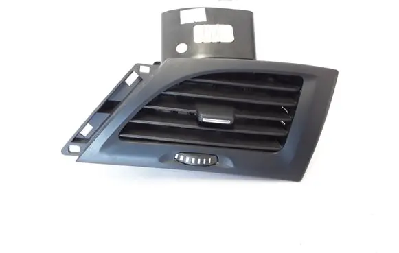 Renault Megane III Dashboard side air vent grill/cover trim 687604198R