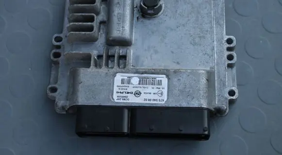 SsangYong Tivoli Engine control unit/module 6735400032