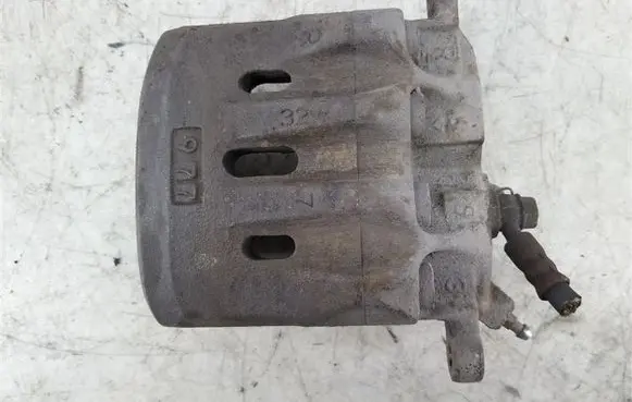 Lexus IS 200-300 Front brake caliper