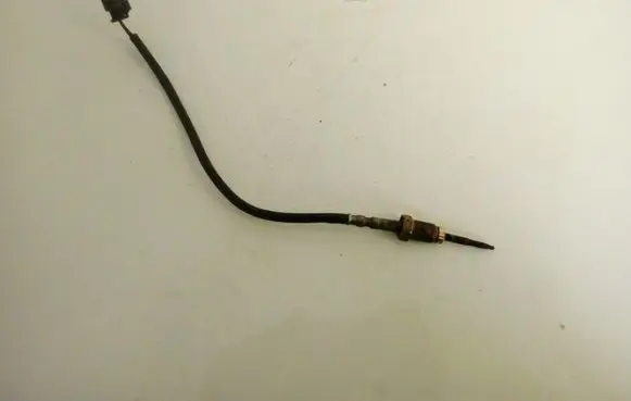 BMW 5 F10 F11 Exhaust gas temperature sensor 7805607
