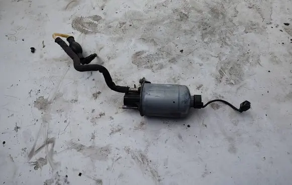 Renault Fluence Fuel filter bracket/mount holder 