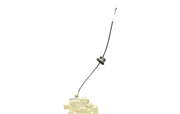 Seat Exeo (3R) Front door lock