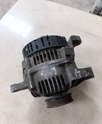 Renault Megane I Generator/alternator 7700424583