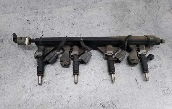 Peugeot 207 Fuel main line pipe