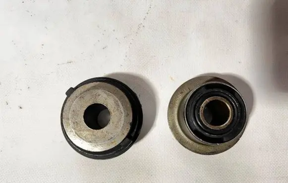 Mercedes-Benz E W210 Front wishbone bush A2103300475
