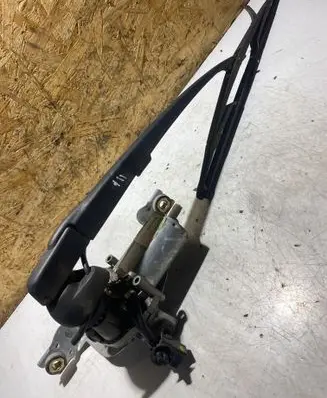 Renault Espace III Rear window wiper motor 6025312690B