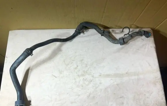 Land Rover Range Rover Velar Coolant pipe/hose M8A28D270AE