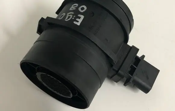 BMW X1 E84 Mass air flow meter 7788743