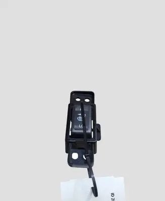 Nissan Leaf I (ZE0) Seat heating switch 689TC3NF0A